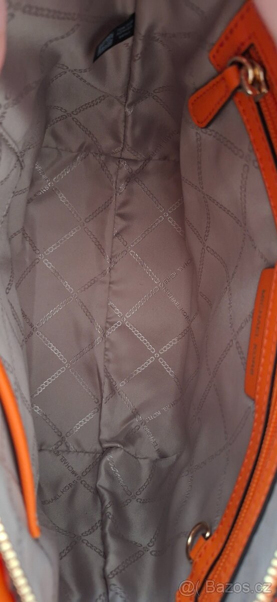Krásná kožená kabelka Michael Kors - 11