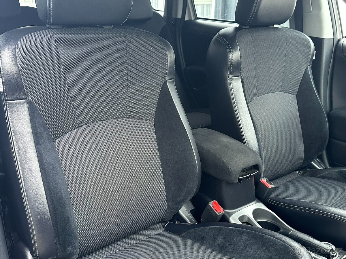 Mitsubishi Outlander 2.2DI-D 156PS Intense+ -7 A/T 4x4 - 11