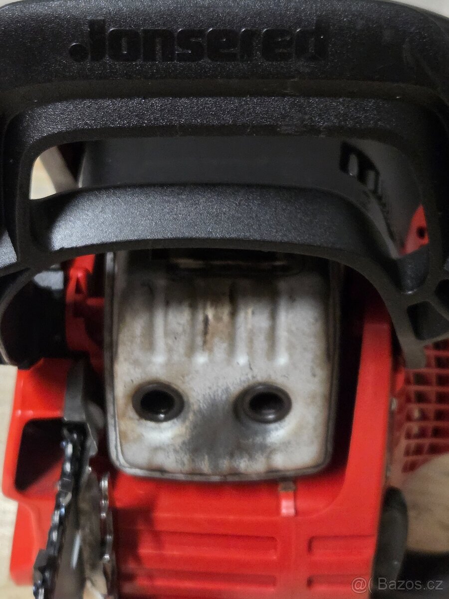 Jonsered CS2250S motorova pila v top stavu - 11