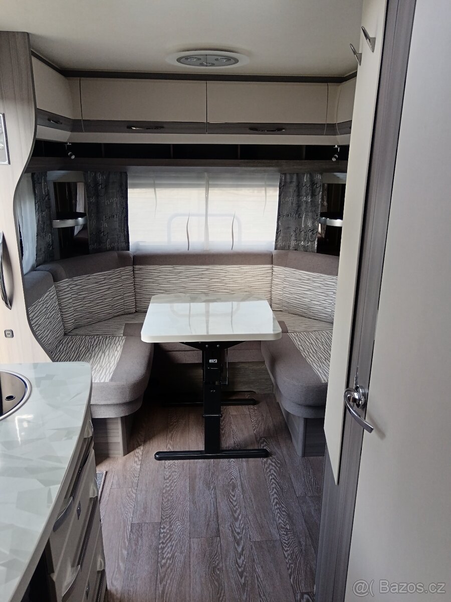 Karavan Hobby 470 - 11