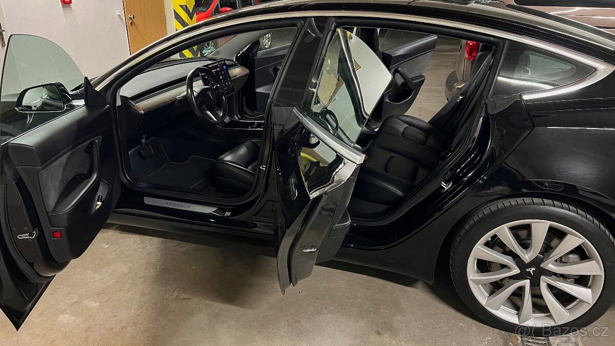 Tesla 3 LongRange v záruce🔋75kWh Autopil 19”ALU Performance - 11
