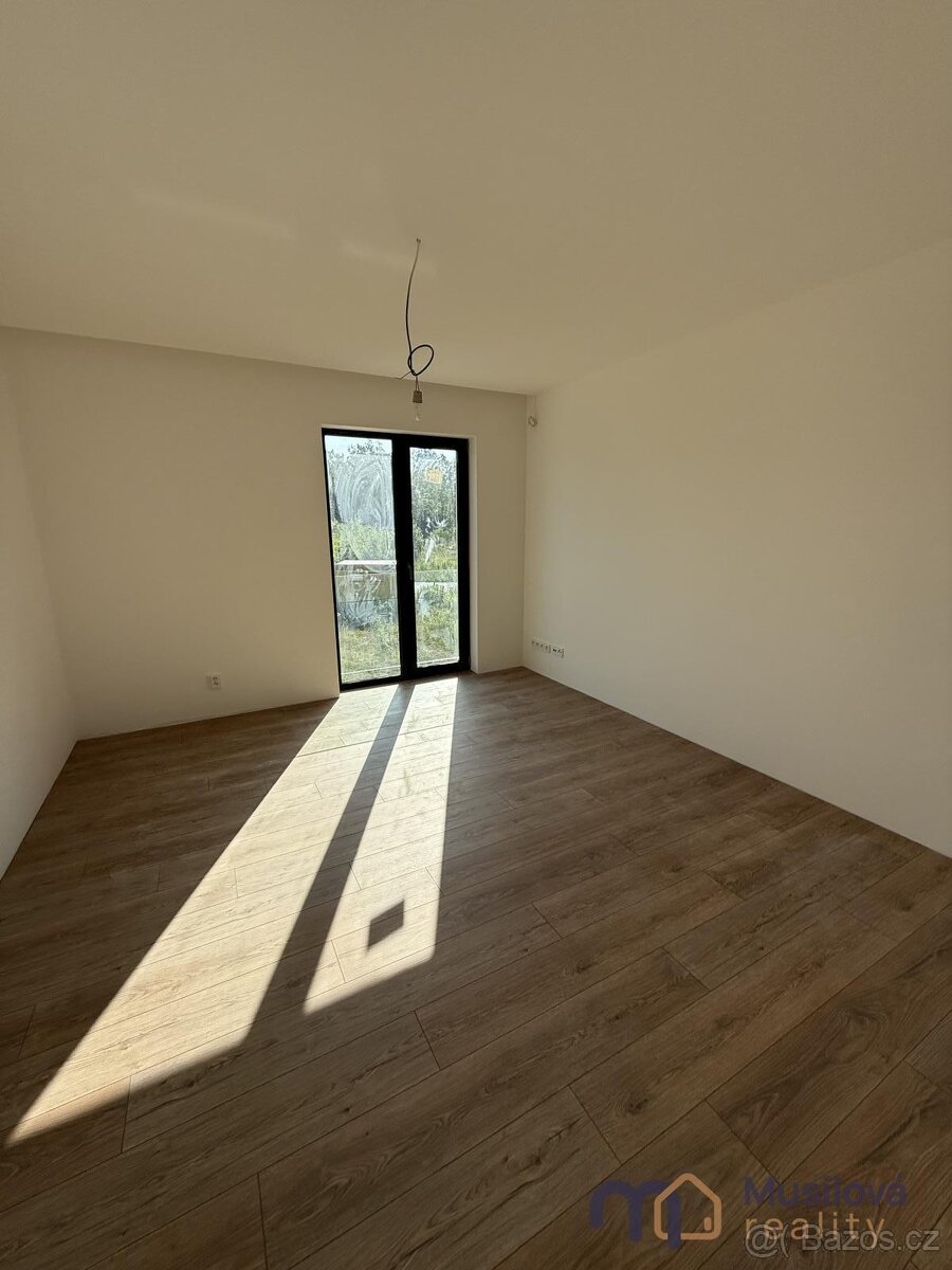 Prodej rodinného domu 150 m, pozemek 700 m - 11