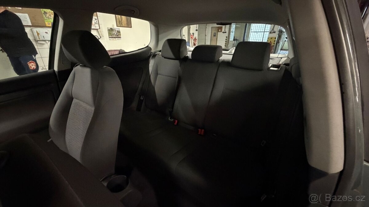 VW Golf 5 1.4 MPI - 11