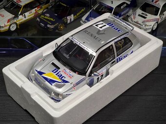 Renault Clio Maxi TDC 1995 1:12 OttoMobile - 11