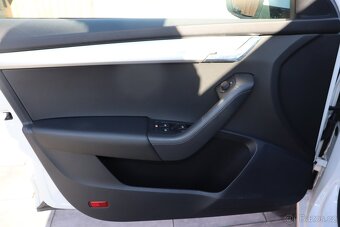 Škoda Octavia Kombi 1.5tsi Style - 11
