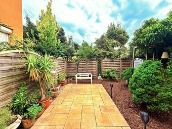 Jedinečný byt 3+kk s vlastní zahradou, Praha Dolní Měcholupy - 11