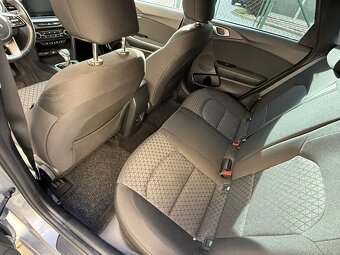 Kia Ceed SW 1.5 T-GDI Záruka najeto 29 000KM SERVISKA - 11