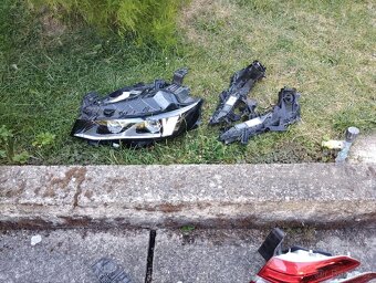 Peugeot 308 P5 t10 plast nárazníku - 11