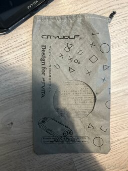 Playstation Vita PHC-2016 wifi slim - 11