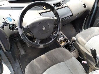 Renault Espace 2.2DCi-7 místný - 11