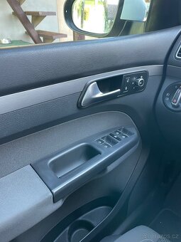 Volkswagen Touran 2.0 TDI DSG, 2015, automat, tažné, 5 míst - 11