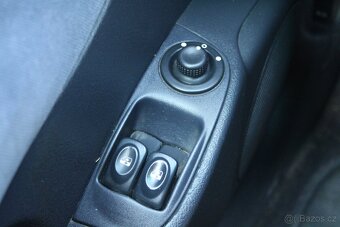 Renault Mégane 1,4 i 16V ČR,KLIMATIZACE,2003 - 11