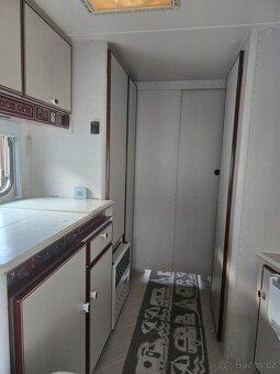 Karavan Knaus - 11