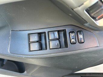 Toyota Verso 2,2 D-CAT 110 KW r.v.2011. - 11