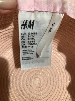 Malý balík dívčího oblečení, vel. 7-10 let - 11