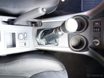 Toyota RAV4 2.2 D4D 110 KW 4x4 - 11