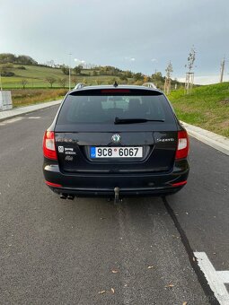 Škoda Superb combi - 11