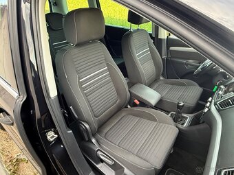 Volkswagen Sharan 2.0 TDI 4MOTION - 11