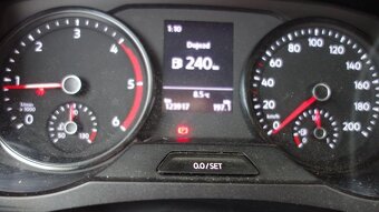 VOLKSWAGEN Crafter 35 2.0 6G FWD DR valníkový s plachtou - 11