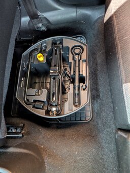 Peugeot 207 1,4 benzín - 11