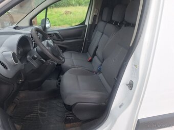Citroen Berlingo 3 místa rv.2013 - 11