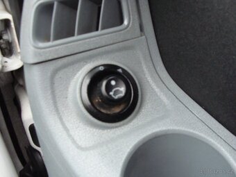 Ford Transit, 2.2 TDCi, 9 míst - 11