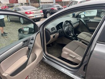 Volkswagen Golf - 11