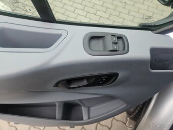 Ford Transit 2,2 TDCI 114 KW L2H2 8 míst - 11