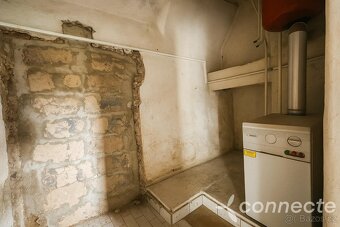 Pronájem skladovacích a provozních prostor  X m, s velkým po - 11