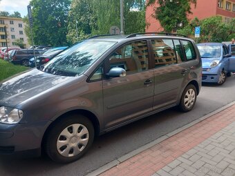 Volkswagen Touran 1.9 tdi kw 77 rok 2006 - 11