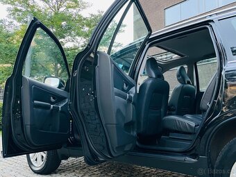 Volvo XC90 2.4 D5 AUTOMAT 1.MAJITEL VÝHŘEV SERVISKA - 11