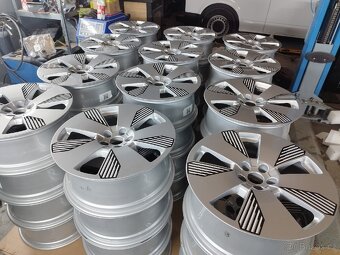 Alu kola Audi Q8 e-tron r19 - 11