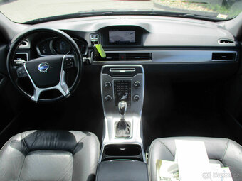 VOLVO XC70 2,4D 133kw Geartronic Momentum AWD 2015 - 11