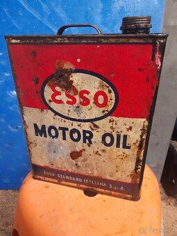 Plechovky od olejů - 11