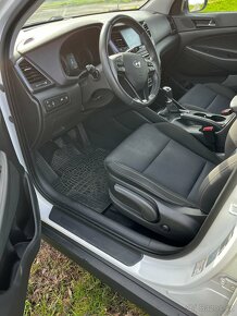 Hyundai Tucson 1.6  Turbo 130kW Trikolor 2018 - 11
