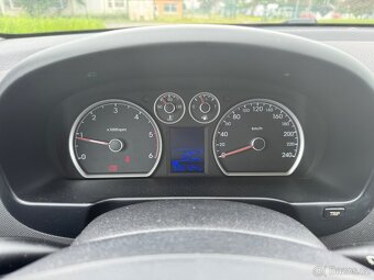 Hyundai i30 1.6 CRDi - 11
