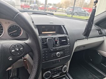 Mercedes C280 (W204) AMG - 11