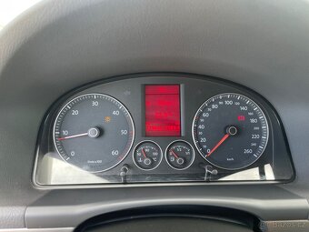 Volkswagen Touran 1.9 TDI 77kW Highline - 11
