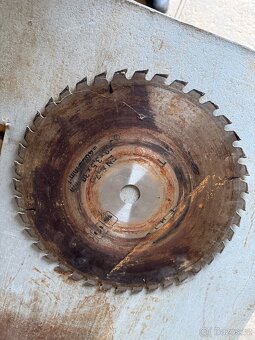 Cirkulárka a štípačka 2v1 - 11