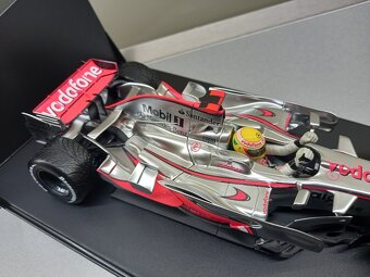 F1 MCLAREN MERCEDES MP4/23 HAMILTON MINICHAMPS 1:18 - 11