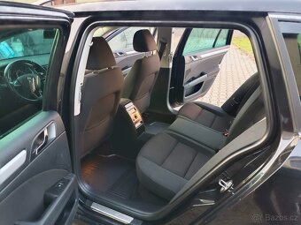 Superb 2.0 Tdi 103 kW DSG combi Elegance - 11