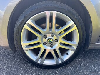 ŠKODA SUPERB II 2.0 TDI COMBI/125 kW/ZÁRUKA/LETNÍ SLEVA - 11