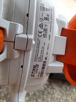 Aku set vysavač/foukač a nůžky Stihl - 11