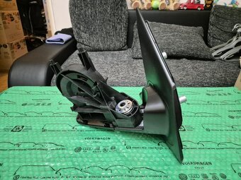 pouzdro pravého vnějšího zrcátka holé VW Transporter T5 0109 - 11