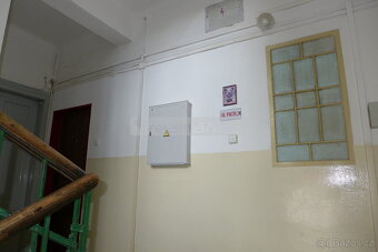 Prodej prostorného cihlového bytu 2+kk po kompletní rekonstr - 11