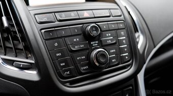 Opel Zafira Tourer 1.4 Benzín + LPG - 11