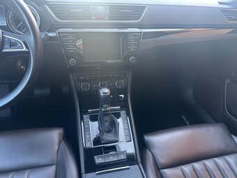 Škoda Superb 1.8 TSI 132kW L&K DSG - 11