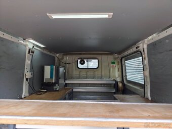 Servisní vůz s vestavbou CITROEN JUMPER - DÍLNA/KANCELÁŘ - 11