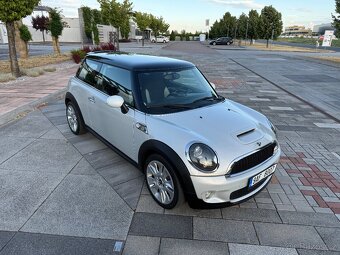 Mini Cooper S - 1.6t 135kW - limitka CAMDEN - 11