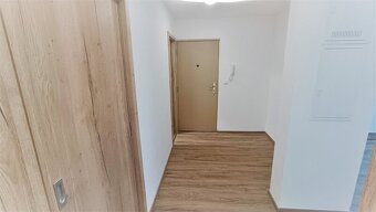 Byt 3+1 s balkonem po kompletní rekonstrukci - 11